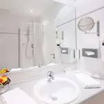 Western Geheimer Rat Hotel 3*