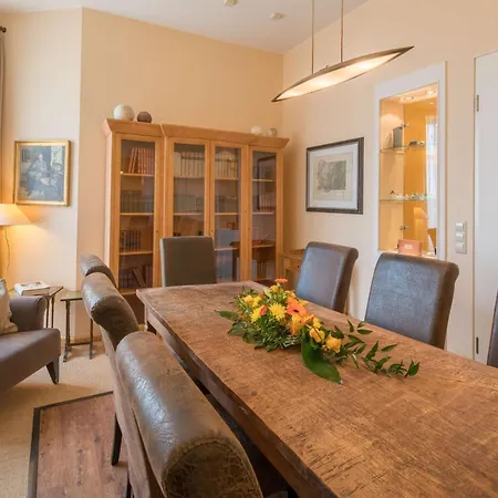 Western Geheimer Rat 3*