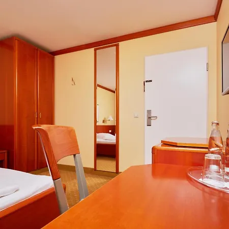 Western Geheimer Rat 3* Magdeburg