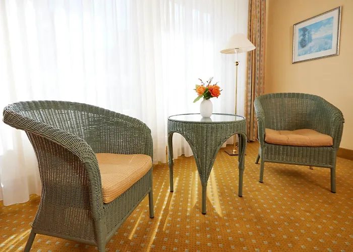 Western Geheimer Rat Hotel